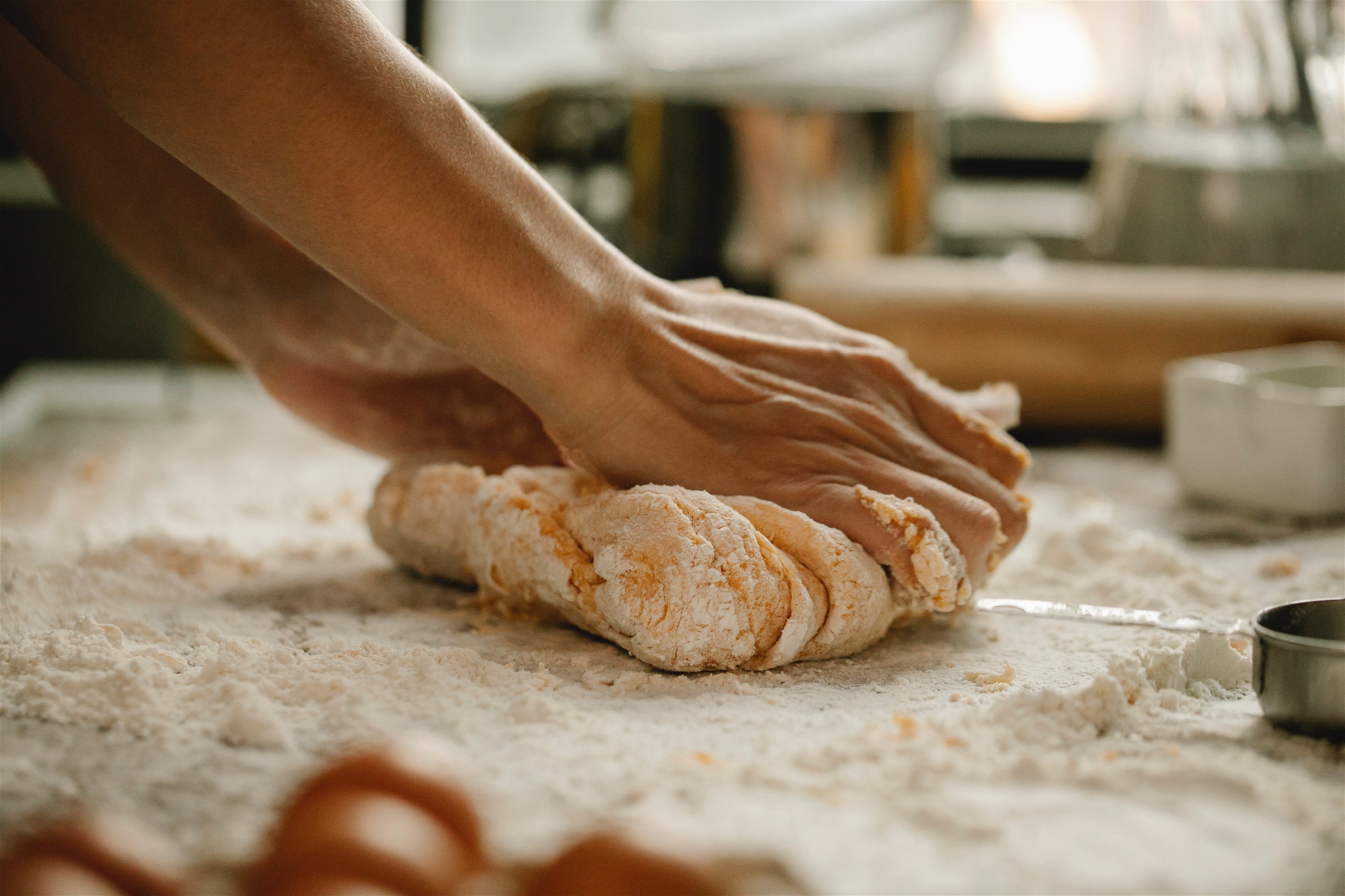 Brot backen: Warum ist das Kneten des Teiges so wichtig?