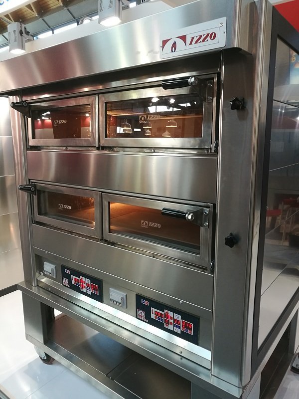 Electric pizza oven Izzo Pass for gastro, double sided with 3 baking chambers 75x77cm