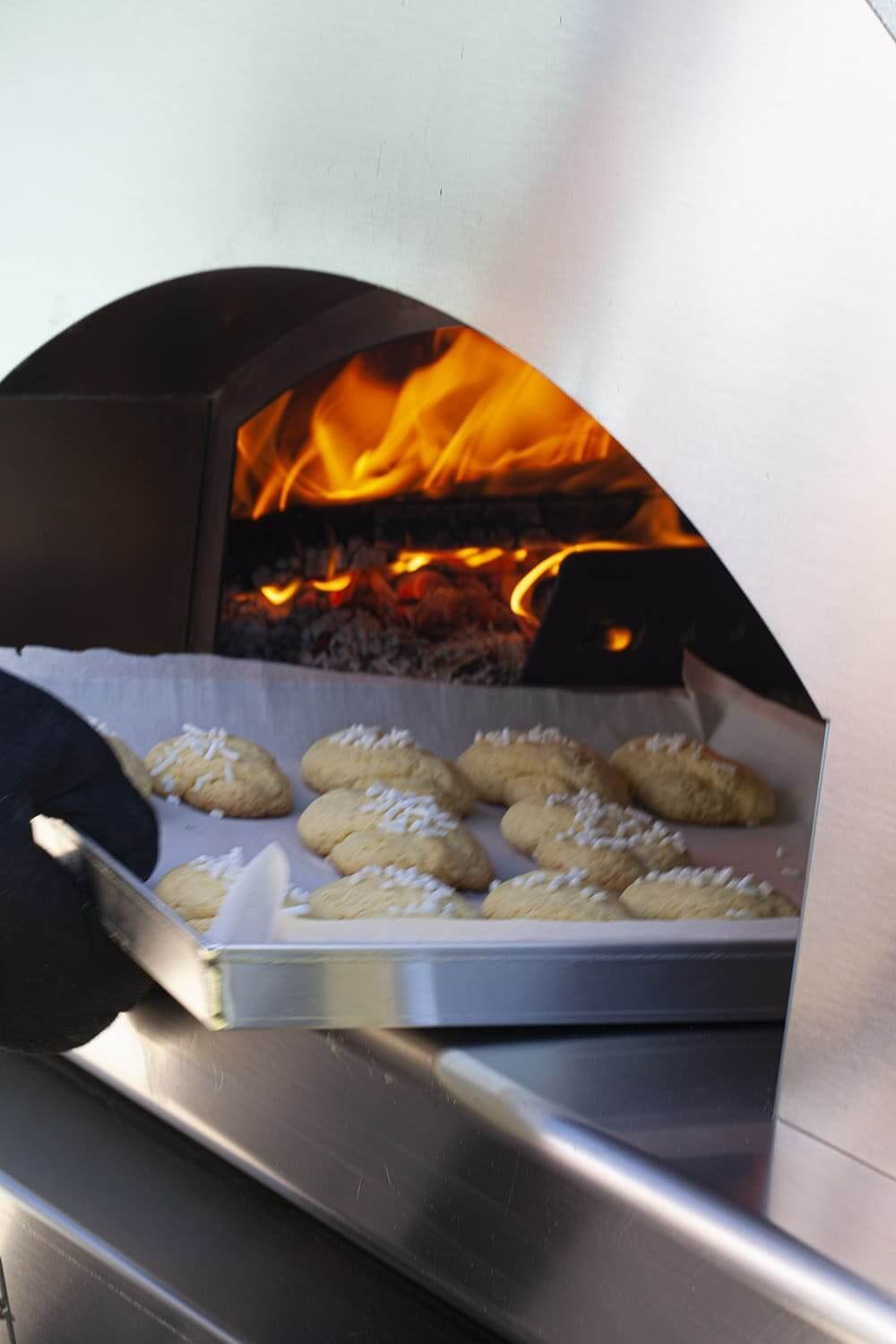 Dome oven Fontana Margherita with wood firing, pizza oven for outdoor kitchen, anthracite